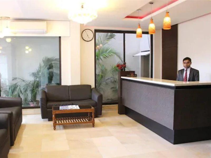 Hotel Aarya Inn Rāipur Zewnętrze zdjęcie